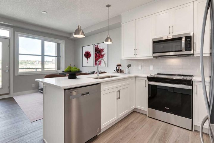 1418, 63 Arbour Lake Court NW photo 2