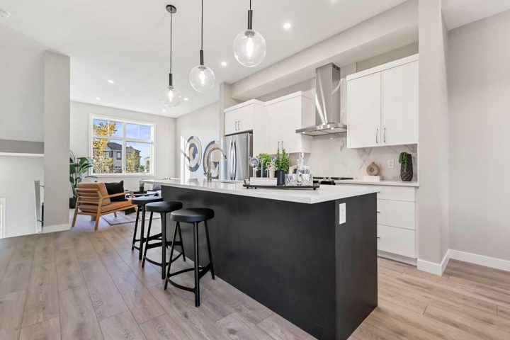 402, 185 Mahogany Gardens SE photo 5
