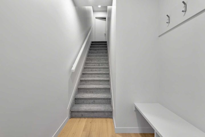 124 Arbour Lake Court  NW photo 4