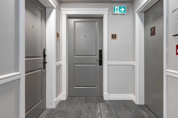 316, 30 MAHOGANY Mews SE photo 5