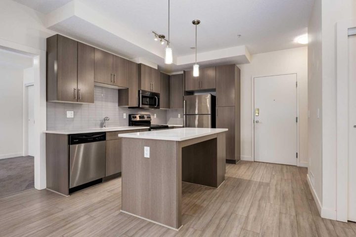 102, 15233 1 Street SE photo 4