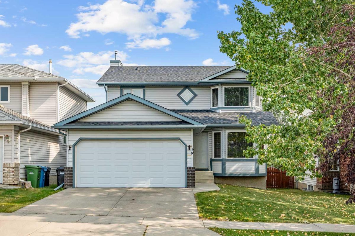 39 Arbour Wood Close NW