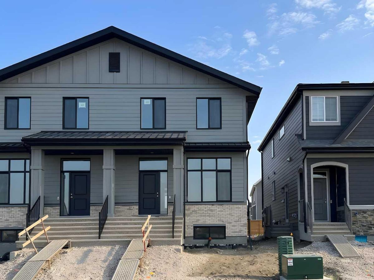 833 Marine Drive SE