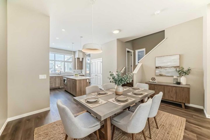 833 Marine Drive SE photo 3