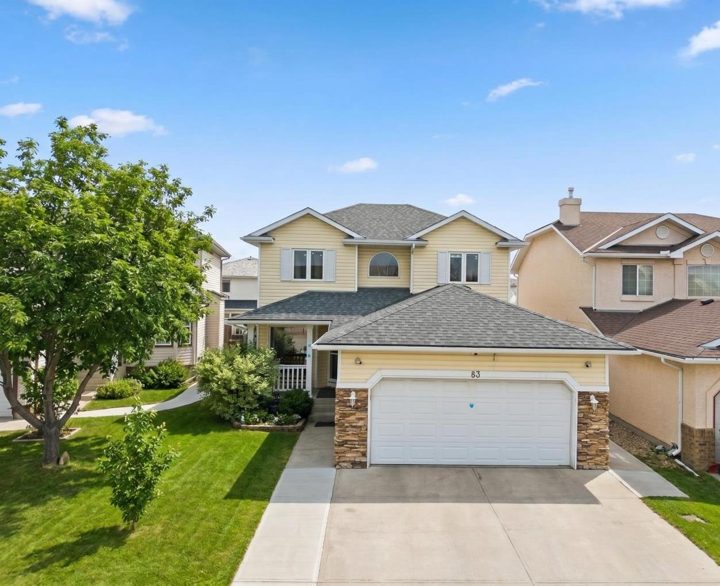 83 Coral Springs Grove NE photo 2