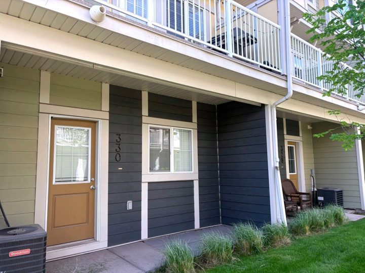 330 Marquis Lane SE photo 3