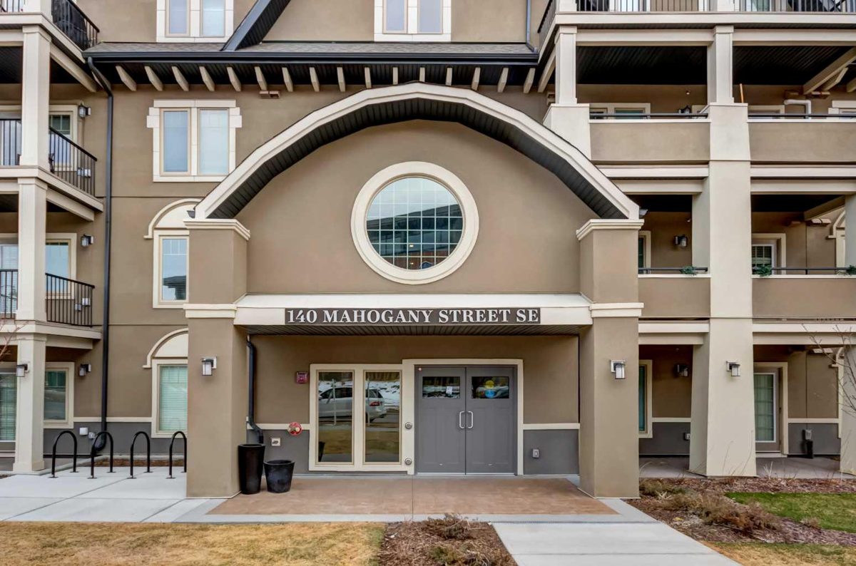 407, 140 Mahogany Street 