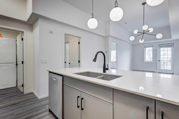 407, 140 Mahogany Street  photo 4