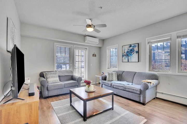 103, 30 MAHOGANY Mews SE photo 4