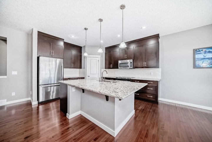112 Chaparral Valley View SE photo 3