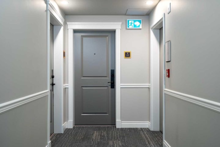 416, 30 Mahogany Mews SE photo 4