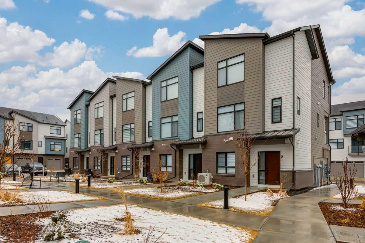 94, 903 Mahogany Boulevard SE