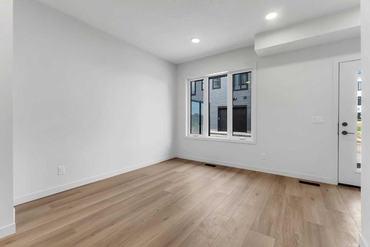 83 Arbour Lake Court NW photo 4