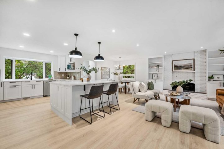 235 Lake Rosen Crescent SE photo 5