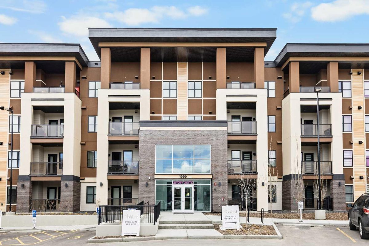 1116, 81 Arbour Lake View NW