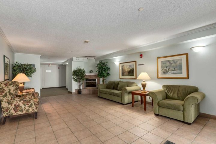 2301, 950 Arbour Lake Road NW photo 4