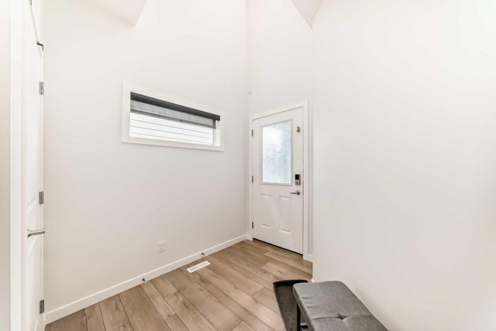 164 Magnolia Terrace SE photo 2