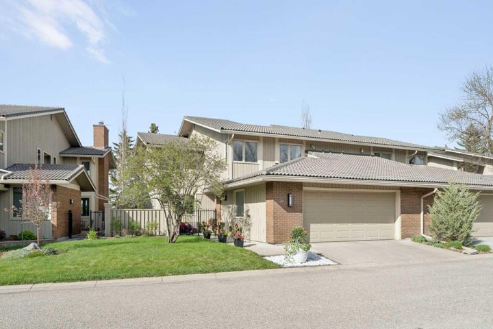 229, 20 Midpark Crescent SE photo 2