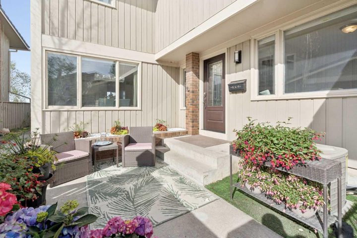 229, 20 Midpark Crescent SE photo 4