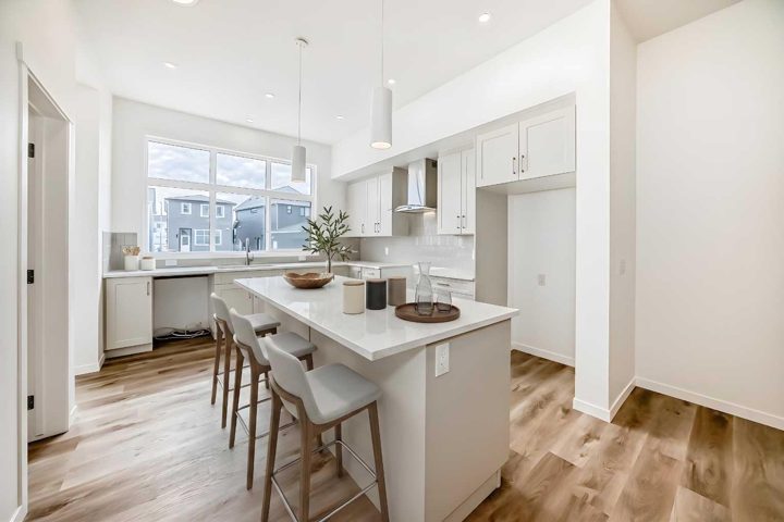 36 Mercado Road SE photo 2