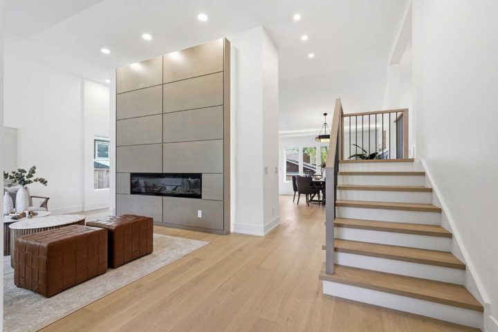 60 Lake Lucerne Close SE photo 4