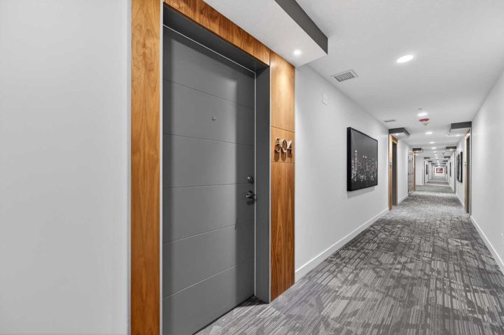504, 122 Mahogany Centre SE photo 4