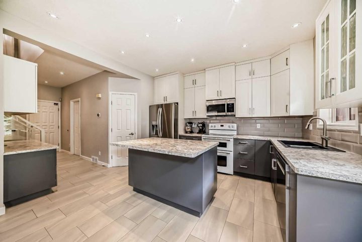 307 Arbour Crest Road NW photo 3