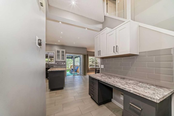 307 Arbour Crest Road NW photo 5