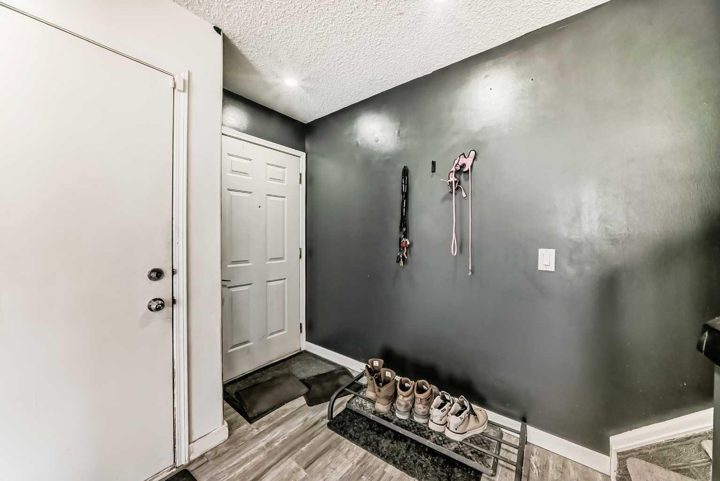 125 Coral Springs Bay NE photo 3