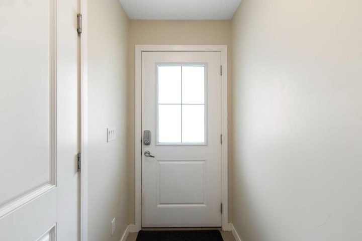 215 Marquis Lane SE photo 2