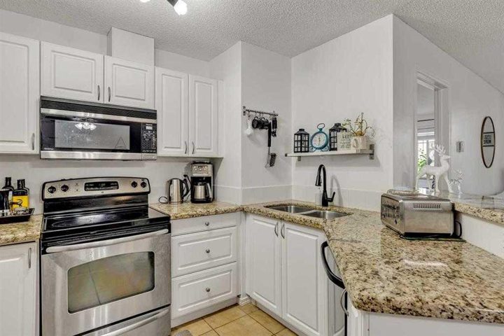 109, 428 Chaparral Ravine View SE photo 5