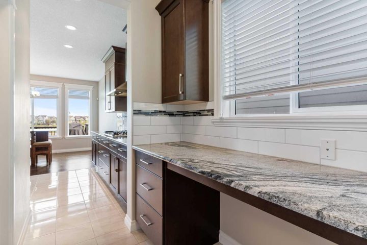 148 Marquis View SE photo 4