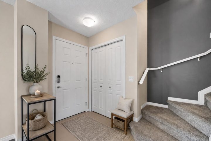456 Auburn Bay Avenue SE photo 3