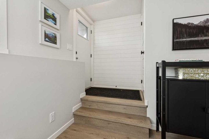 1112, 135 Mahogany Parade SE photo 3