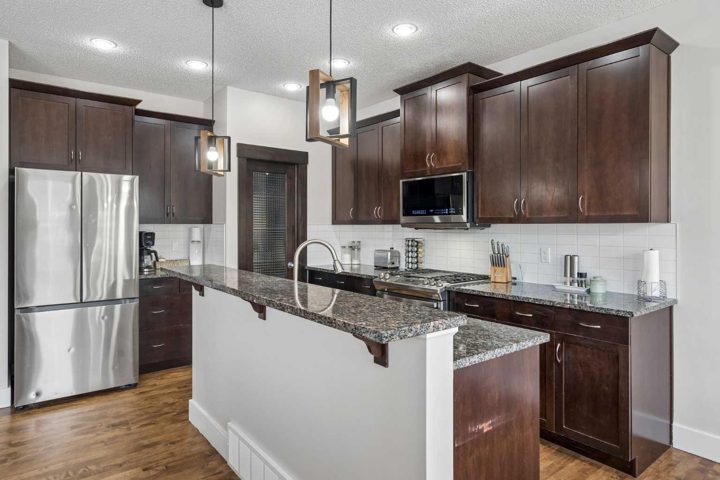 45 Mahogany Terrace SE photo 3