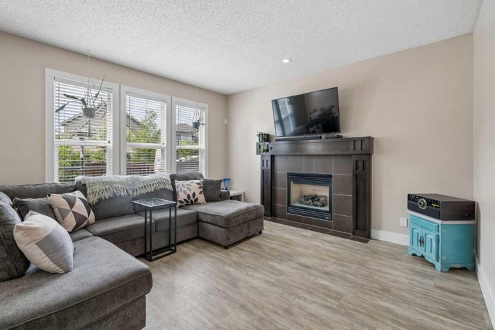 45 Mahogany Terrace SE photo 4