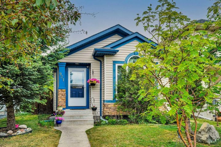 921 Arbour Lake Road NW photo 2