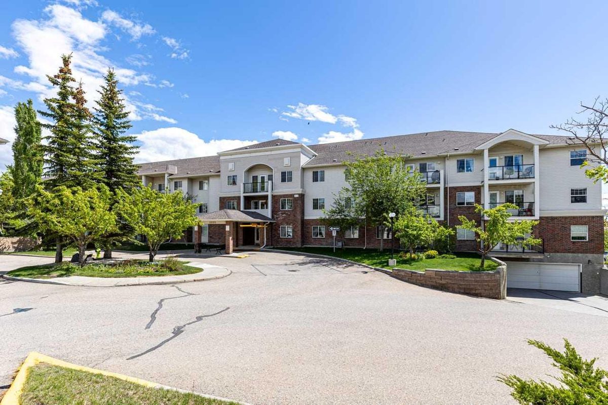2111, 928 Arbour Lake Road NW