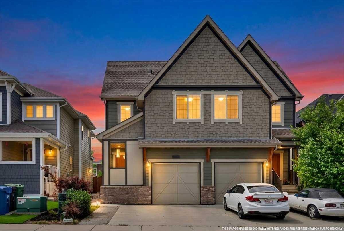 36 Mahogany Row SE