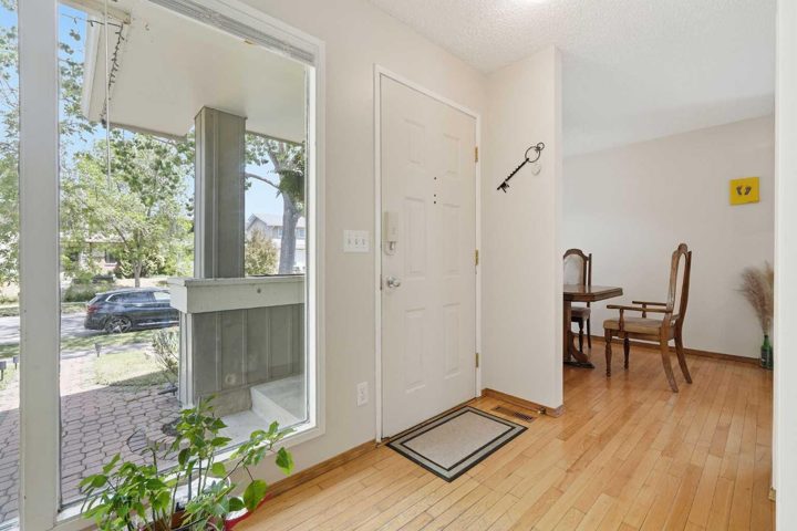 121 Sunbank Way SE photo 3
