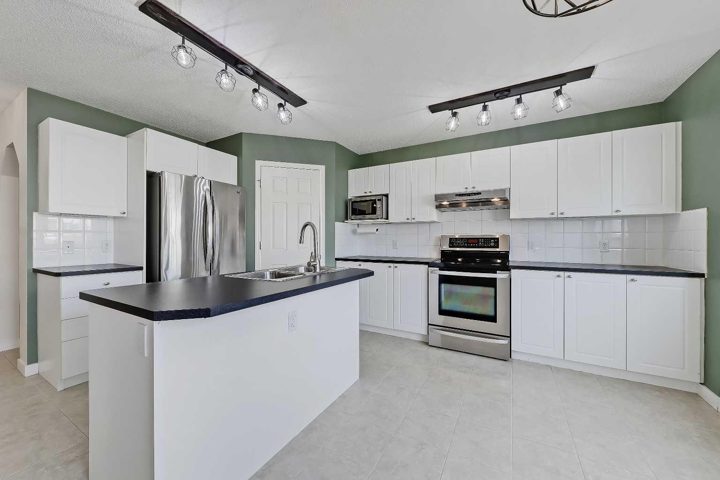 123 Arbour Butte Road NW photo 2