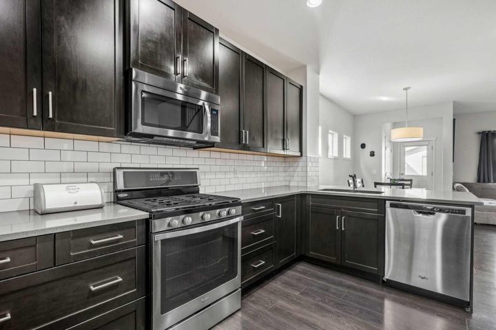 432 Marquis Heights SE photo 5
