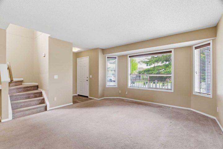 109 Arbour Wood Mews NW photo 3