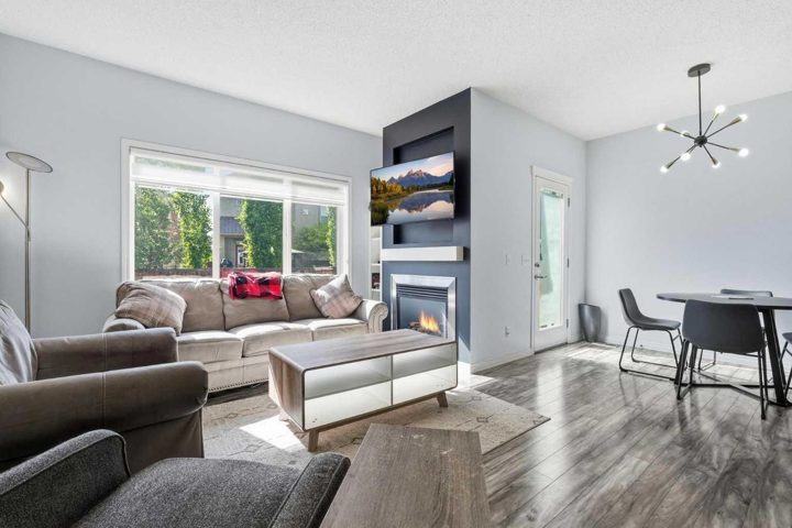 17 Mahogany Terrace SE photo 4