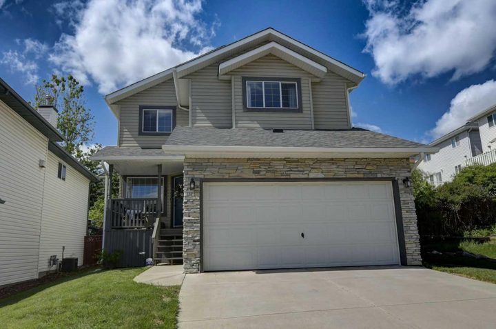 194 Arbour Stone Rise NW photo 2
