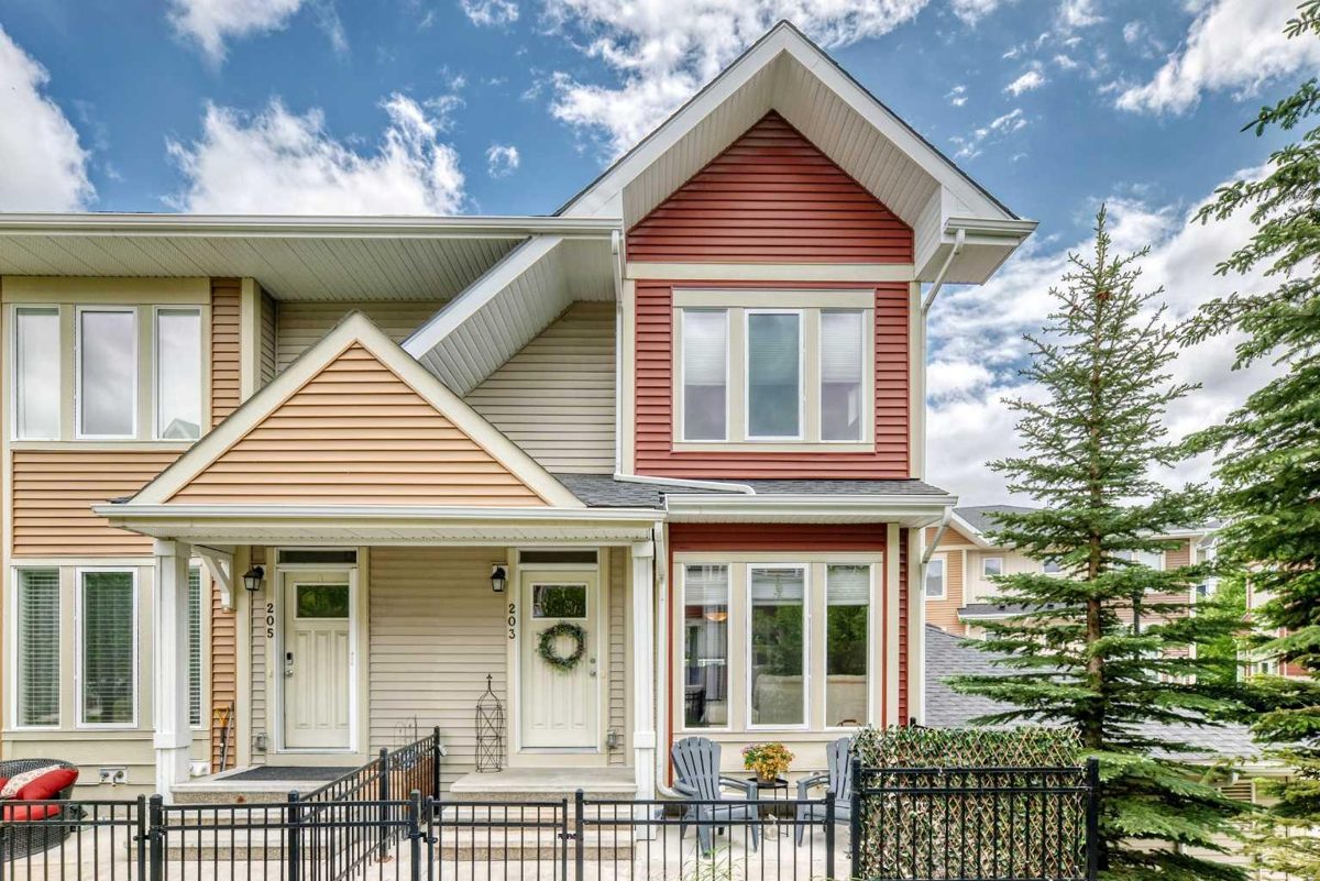 203 Auburn Meadows  SE