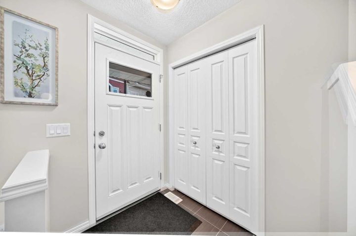 203 Auburn Meadows  SE photo 4