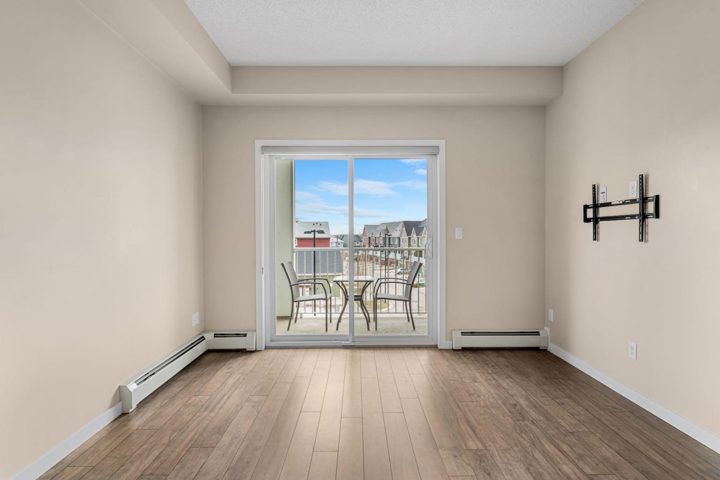 311, 402 Marquis Lane SE photo 5
