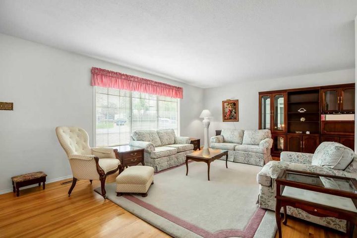 1112 Lake Sylvan Place SE photo 5