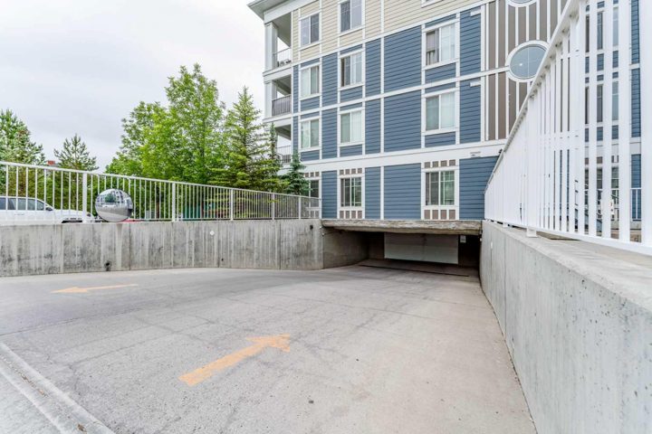 207, 130 Auburn Meadows View SE photo 3